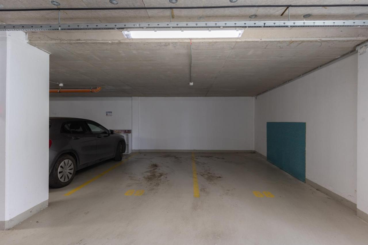 All You Need In Bp - Garage, Terraces, Aircon Budapest Esterno foto