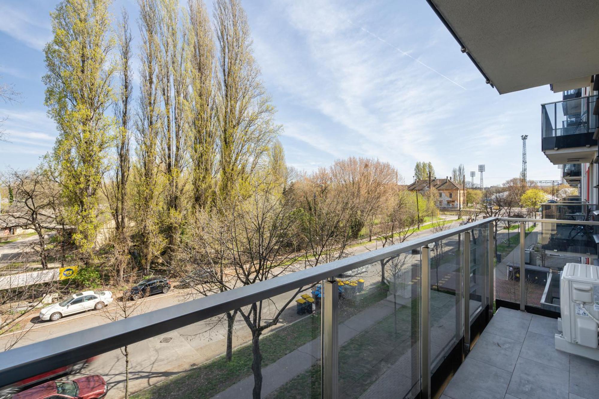 All You Need In Bp - Garage, Terraces, Aircon Budapest Esterno foto